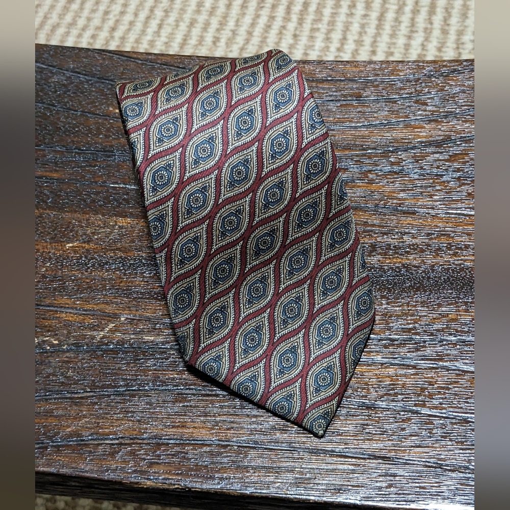 **Buy 2 get 3** Oscar de la Renta 100% Silk Tie | Multi Color | Italy | Luxury